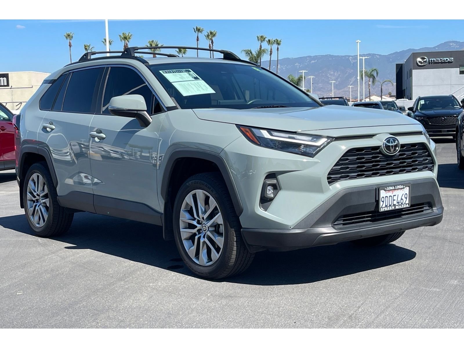 Used 2022 Lunar Rock Toyota XLE Premium image 9