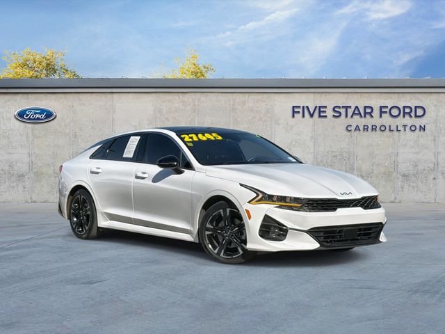 Used 2023 White Kia GT-Line image 1
