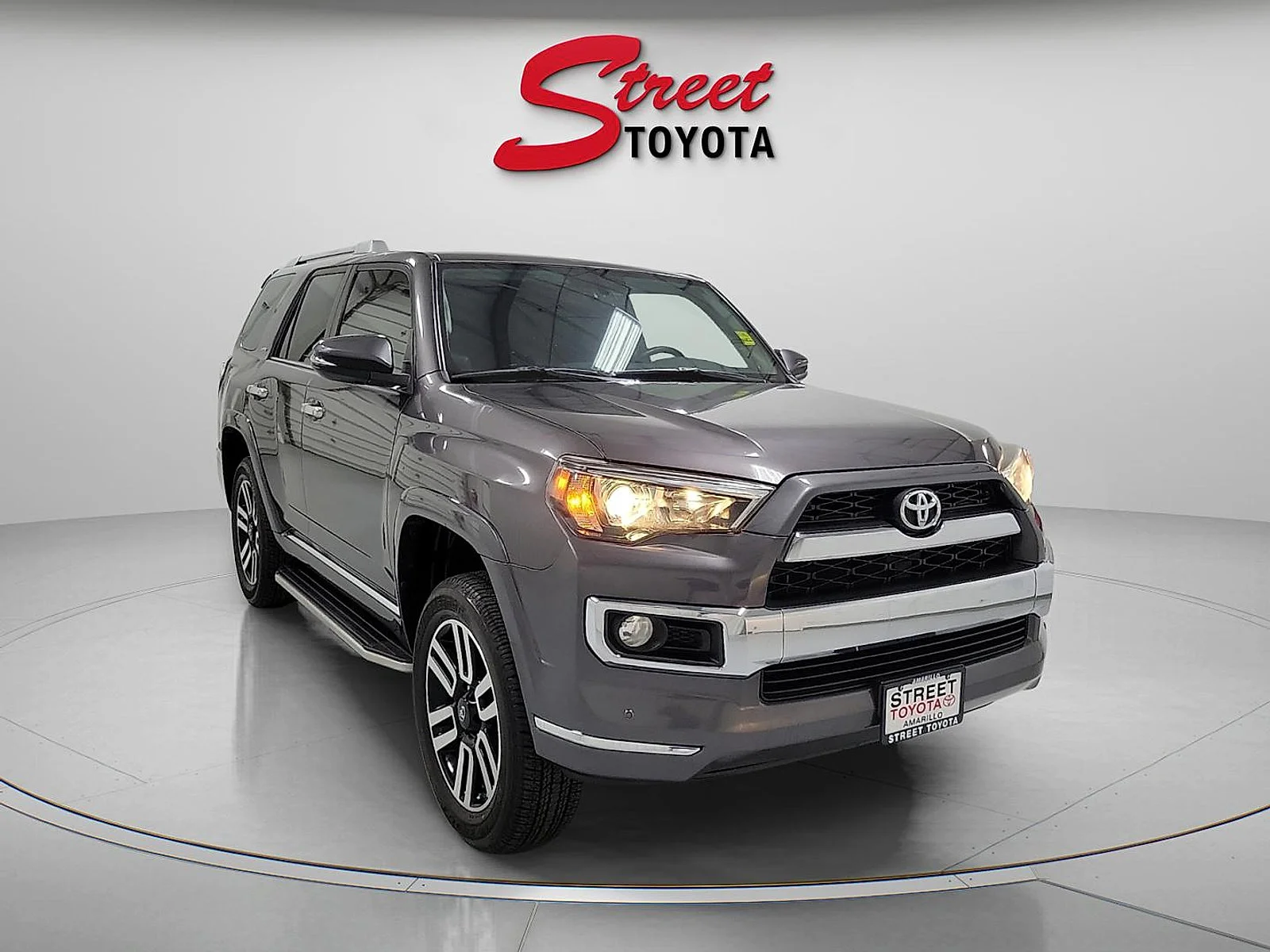 Certified Used 2018 Gray Toyota Limited image 5