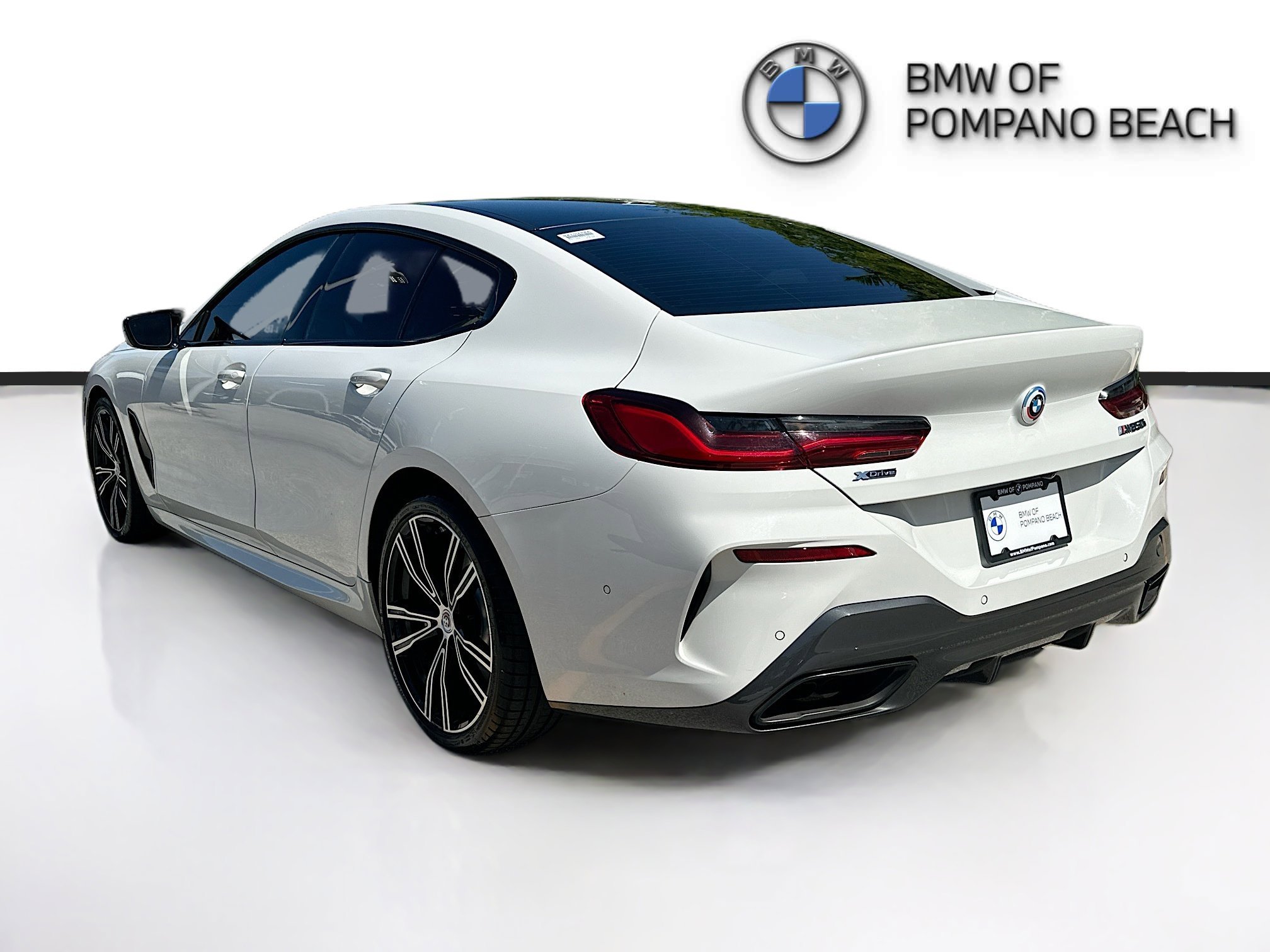 Used 2023 Alpine White BMW M850i image 5