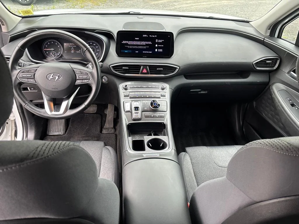 Used 2023 White Hyundai SEL image 17
