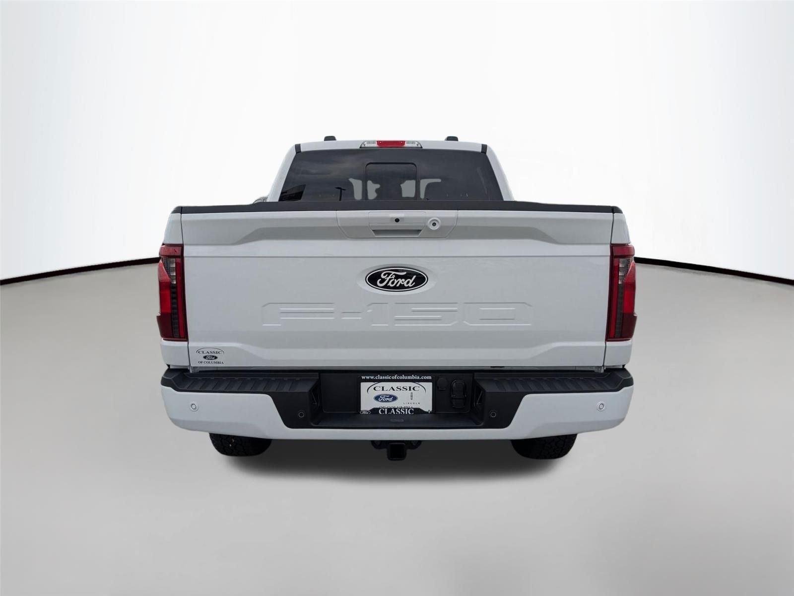 New 2026 Oxford White Ford XLT image 6