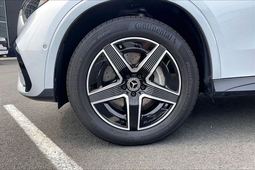 2025 Mercedes-Benz GLC Base - Photo 8