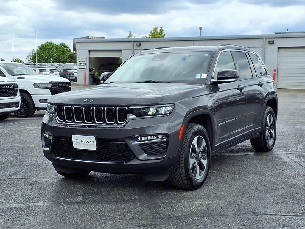 Used 2024 Jeep Grand Cherokee 4xe with VIN 1C4RJYB66RC710858 for sale in Kansas City