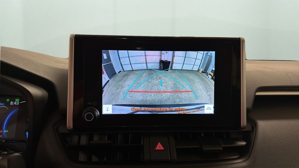 Used 2025 White Toyota XLE image 21