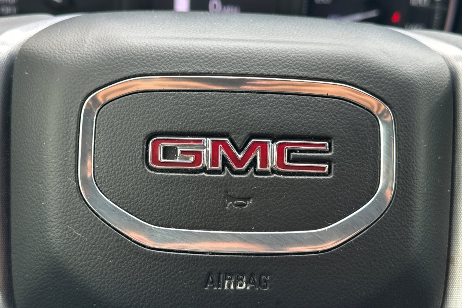 Used 2020 Blue GMC SLT image 32