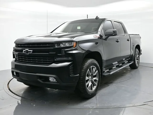 Used 2022 Mosaic Black Metallic Chevrolet RST image 3