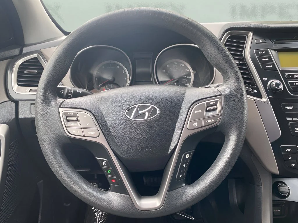 Used 2015  Hyundai  image 13