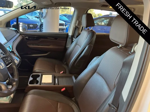 Used 2025 White Honda Elite image 5
