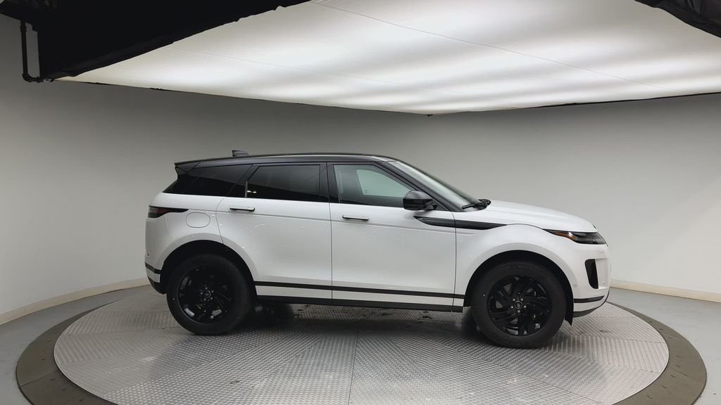 New 2026 Fuji White Land Rover S image 9