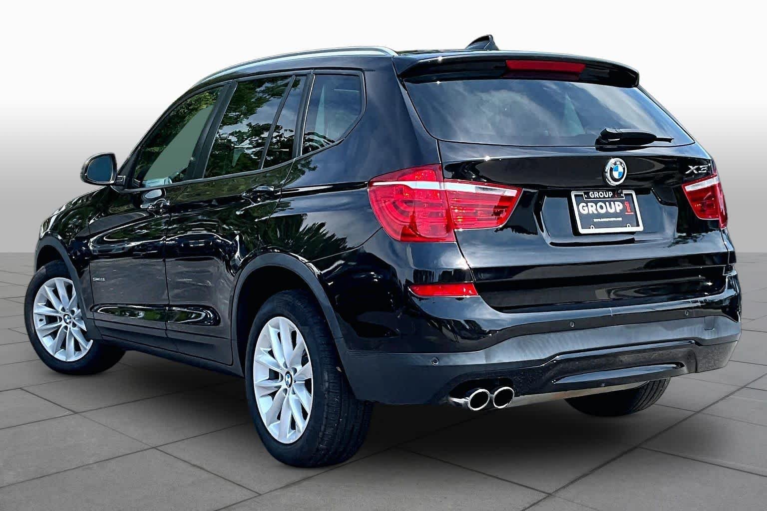 Used 2017 Jet Black BMW sDrive28i image 11
