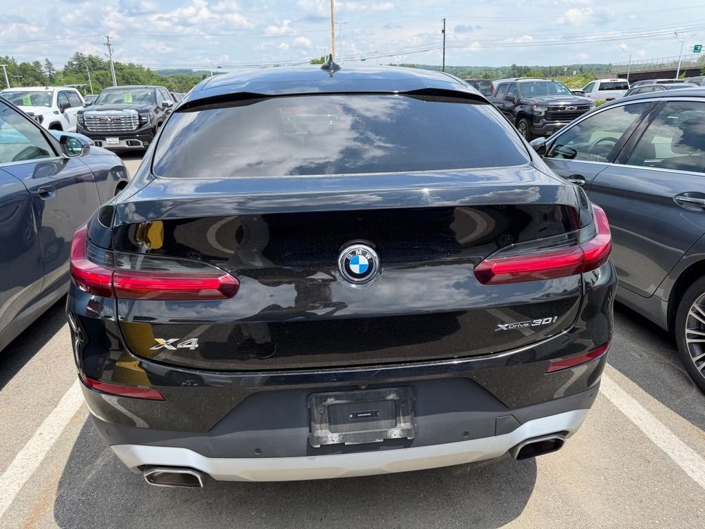 Certified Used 2024 Jet Black BMW xDrive30i image 4