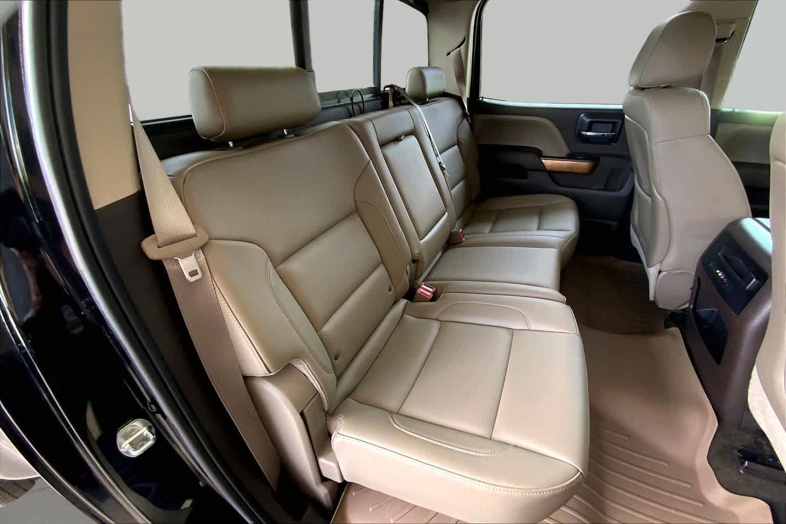 Used 2015 Black Chevrolet LTZ image 19