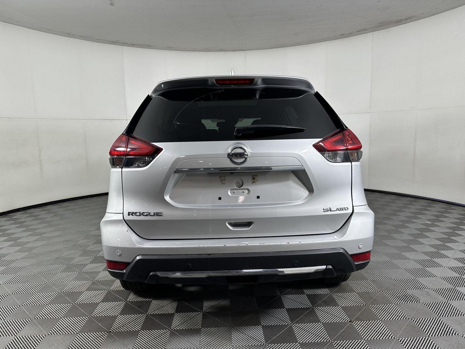 Used 2019 Gy Nissan  image 23