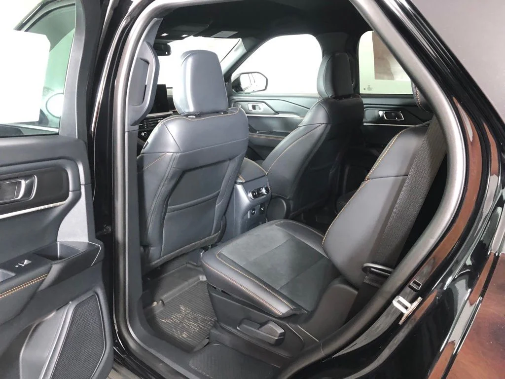 New 2026 Agate Black Metallic Ford Tremor® image 11