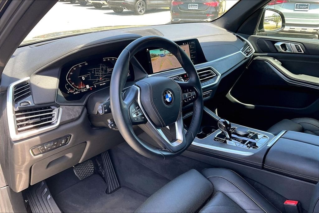 Used 2023 Gray BMW sDrive40i image 14