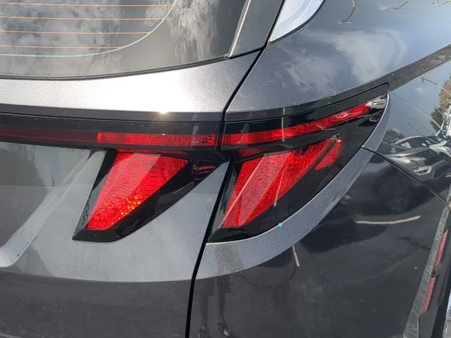 Certified Used 2022 Gray Hyundai SE image 11
