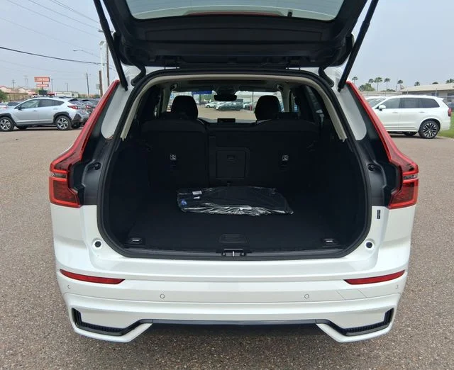 New 2026 Crystal White Volvo Core image 6