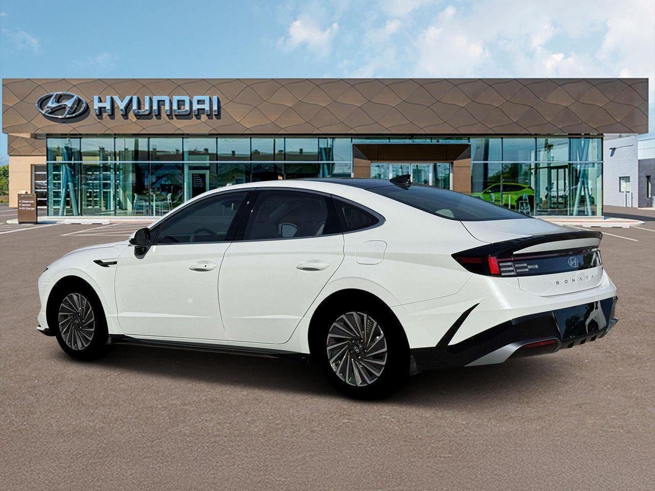 New 2026 White Hyundai SEL image 4