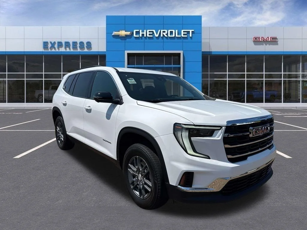 Used 2025 White GMC Elevation image 1