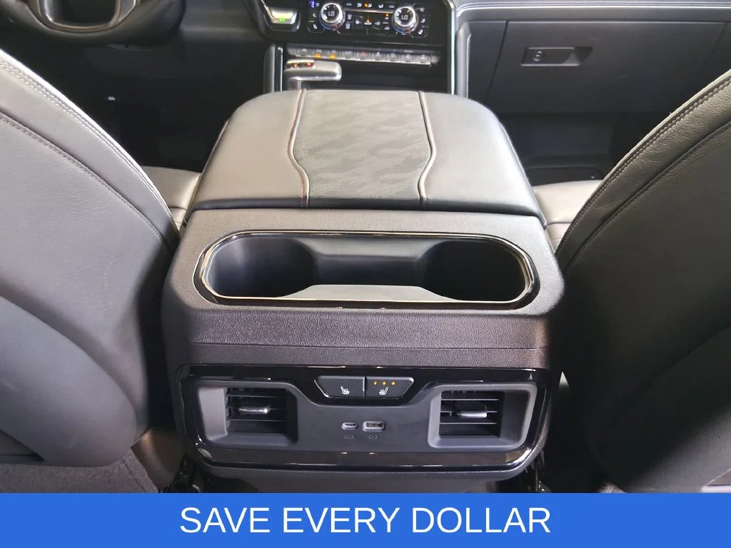 Used 2025 White GMC AT4X image 29