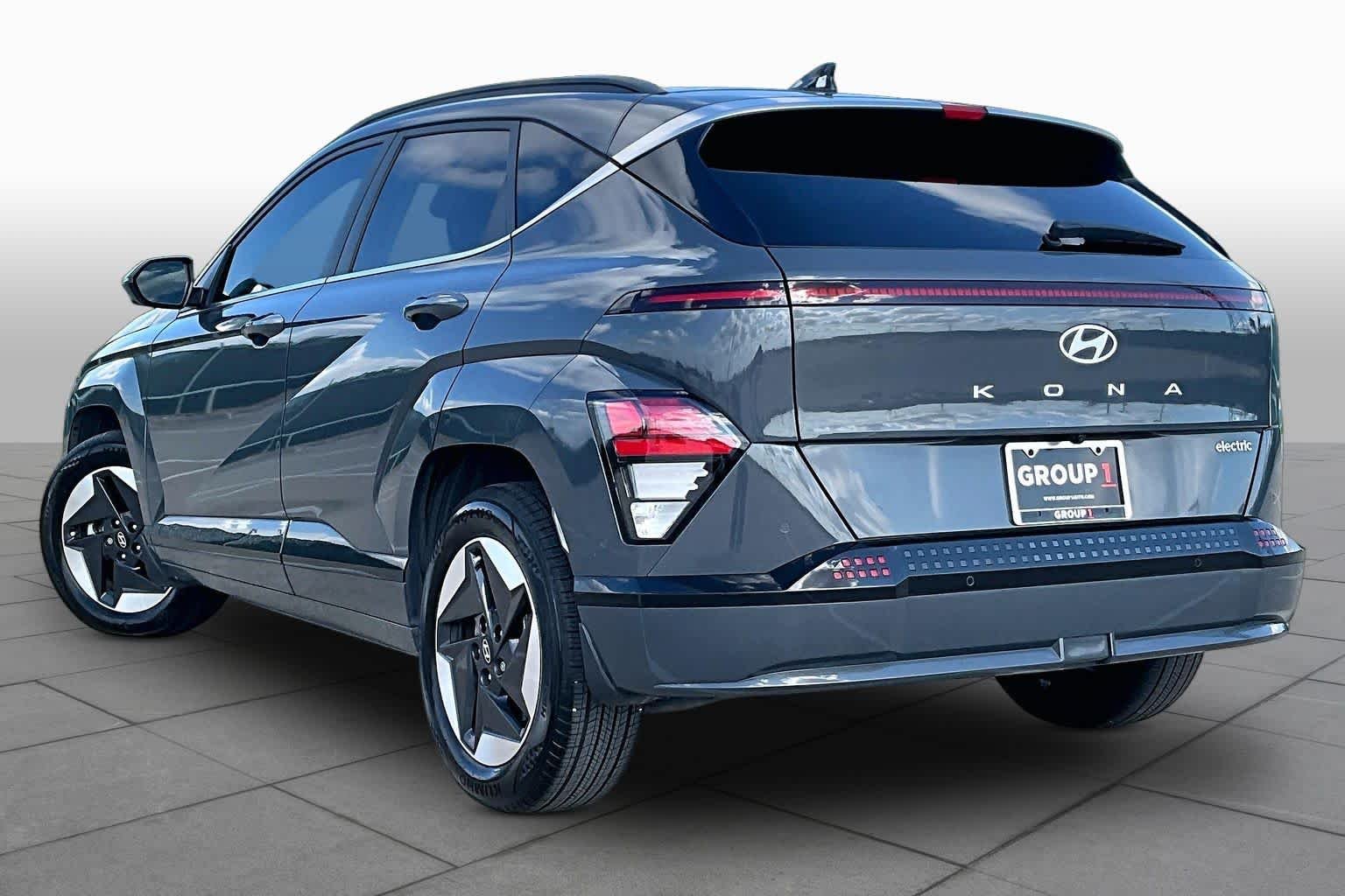 Used 2024 Ecotronic Gray Pearl Hyundai Limited image 10