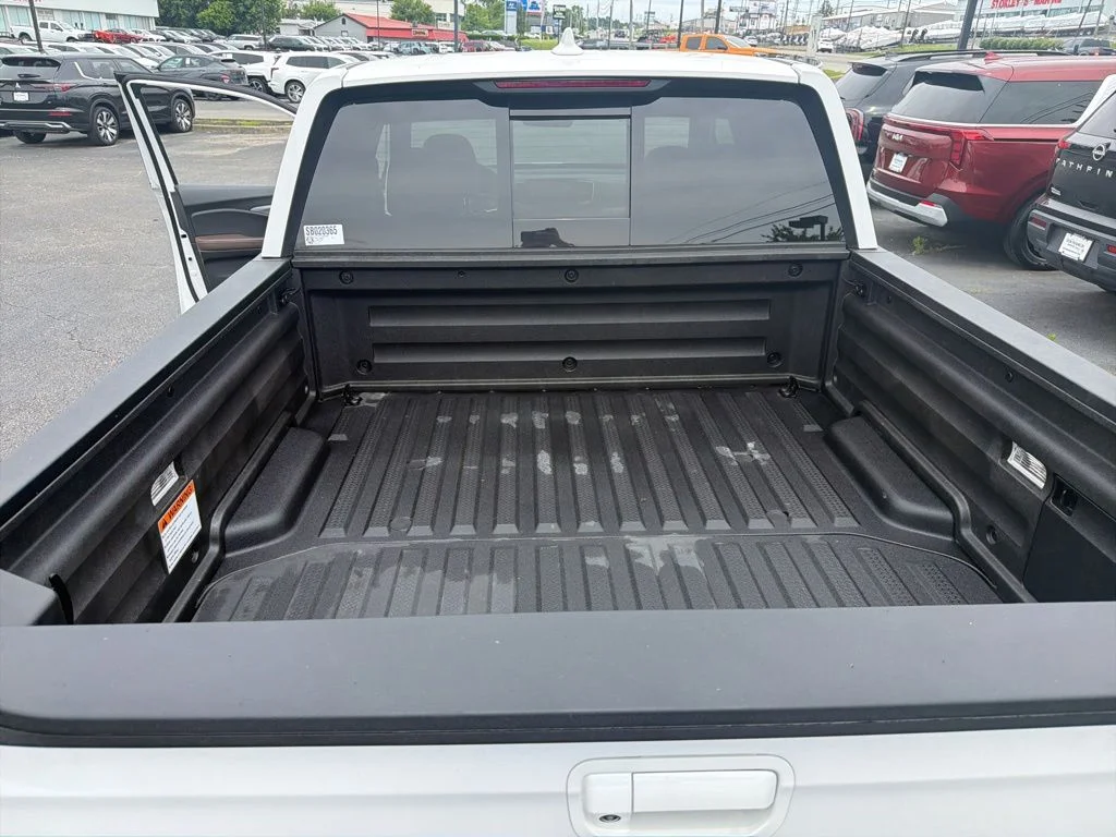 Used 2025 White Honda RTL image 15
