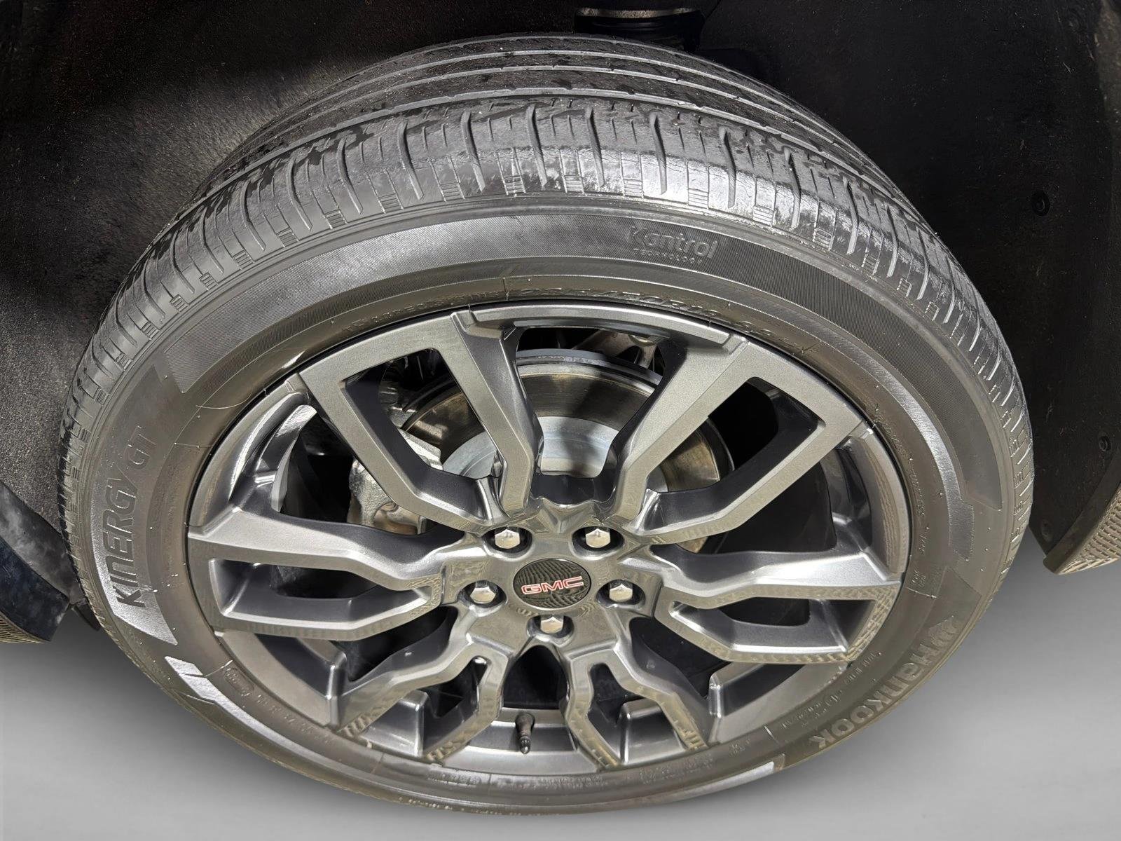 Used 2022 Ebony Twilight Metallic GMC Denali image 22