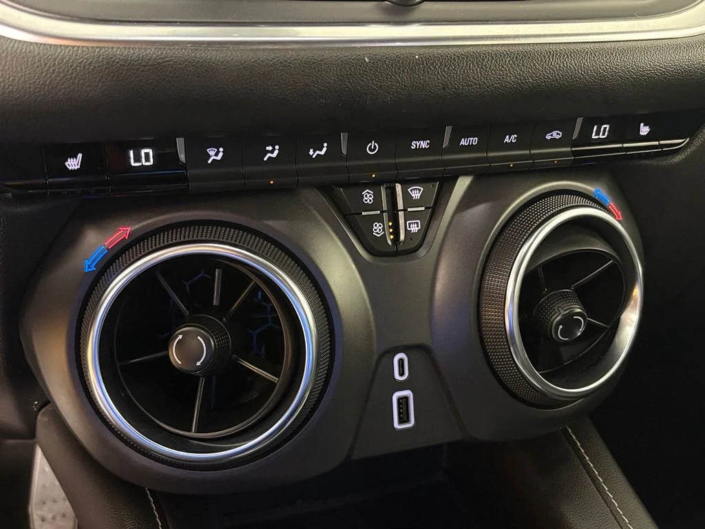 Used 2025 Black Chevrolet LT image 25