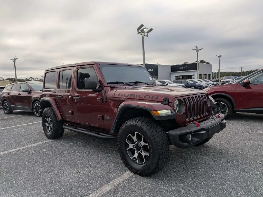 Certified Used 2021 Snazzberry Pearlcoat Jeep Unlimited Rubicon image 1