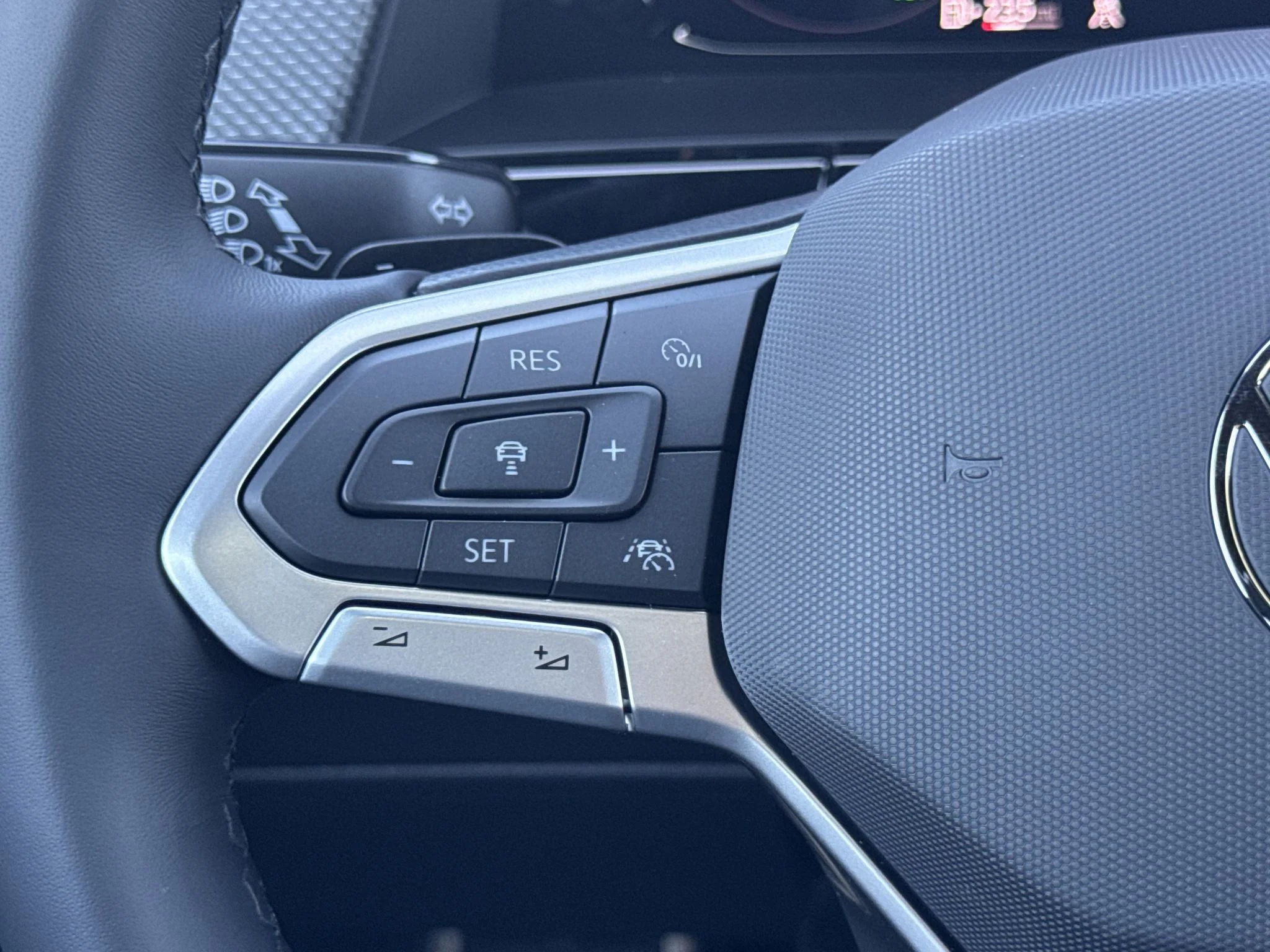 New 2026 Deep Black Pearl Volkswagen 2.0T SEL Premium R-Line image 19