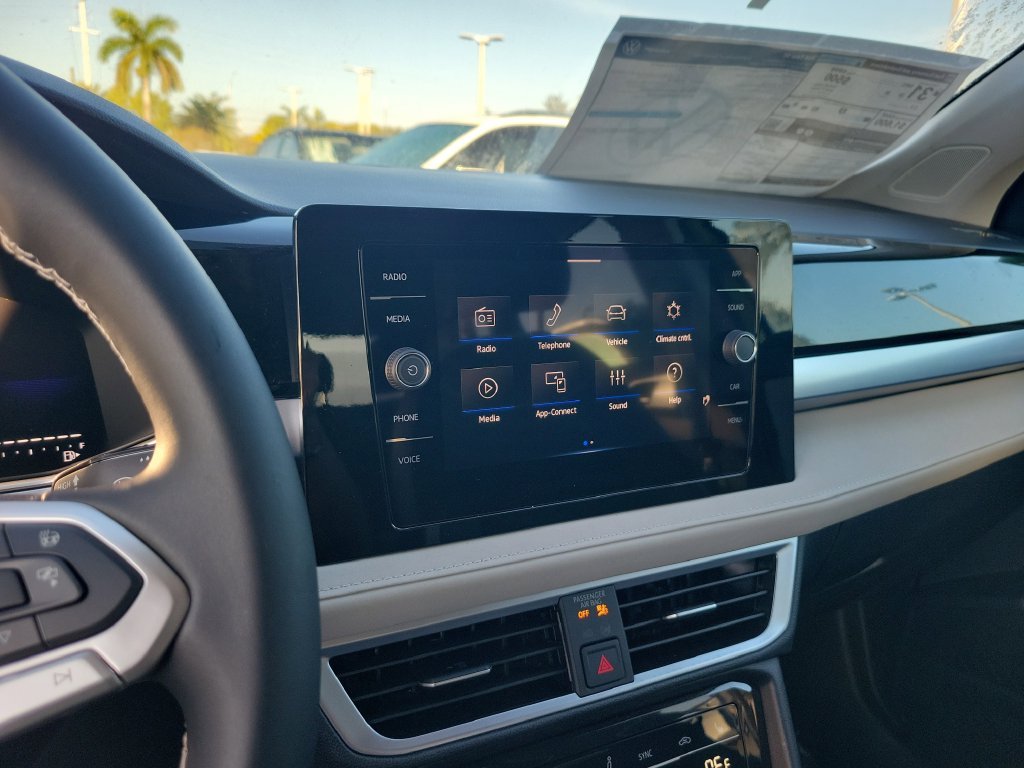 New 2026 Green Volkswagen 1.5T SE image 8
