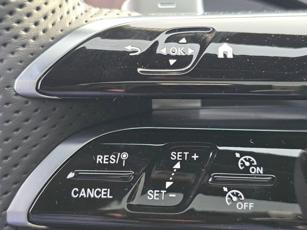 New 2026 Black Mercedes-Benz GLC 300 image 71