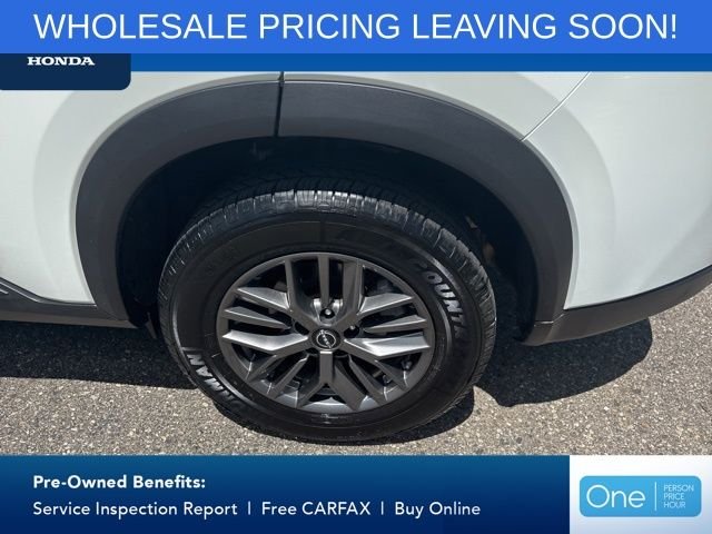 Used 2024 Glacier White Nissan S image 12