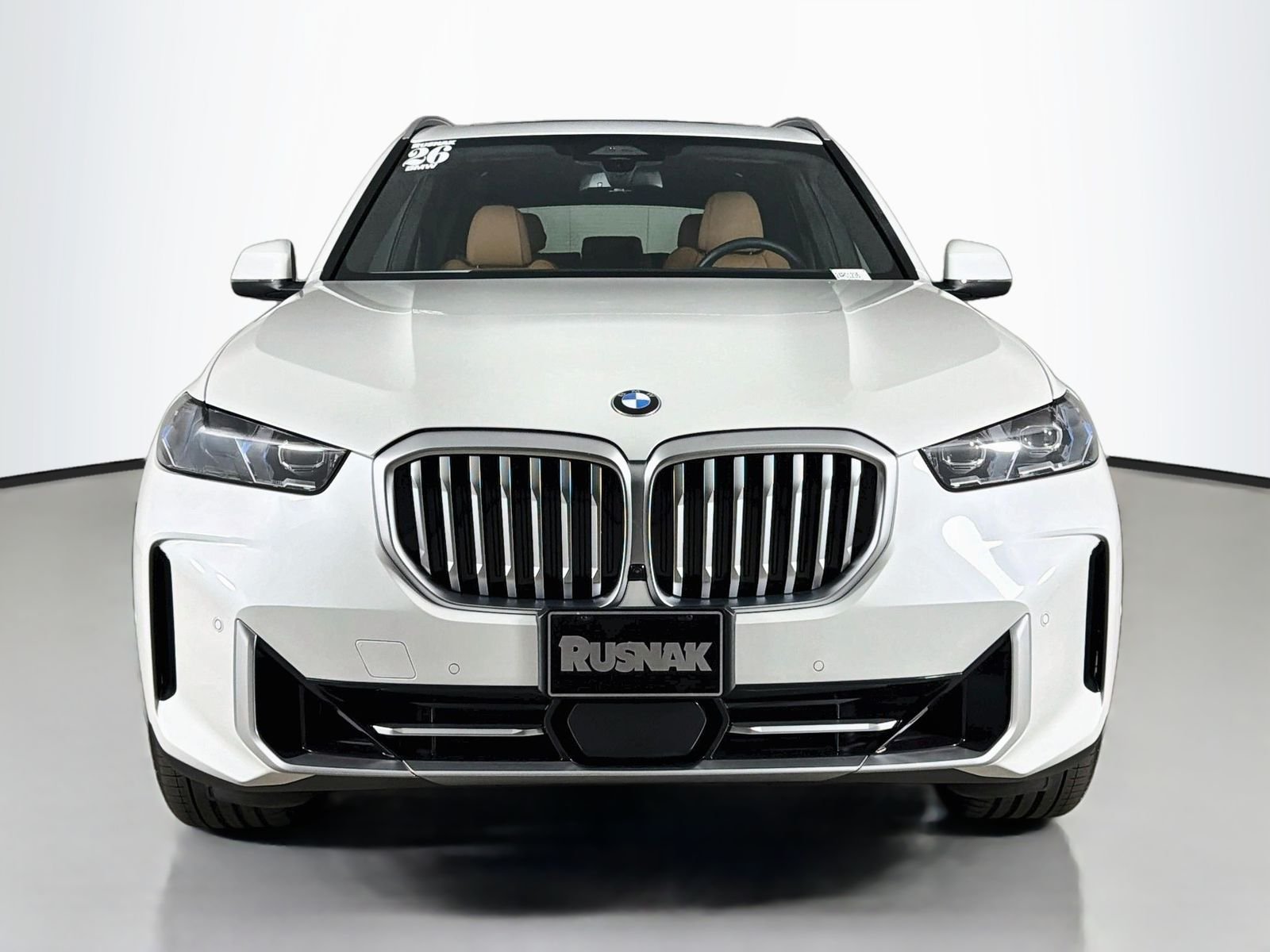 Used 2026 Mineral White Metallic BMW xDrive40i image 2
