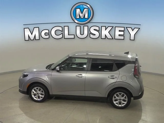 Used 2024 Gray Kia LX image 10