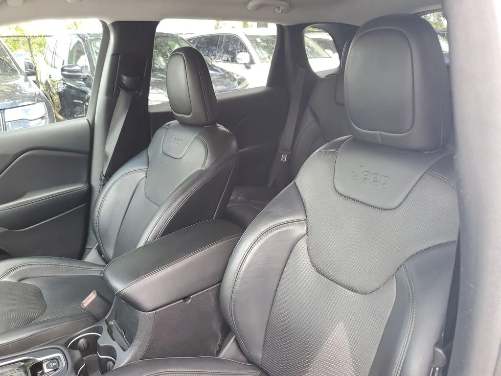 Used 2019 White Jeep Limited image 20