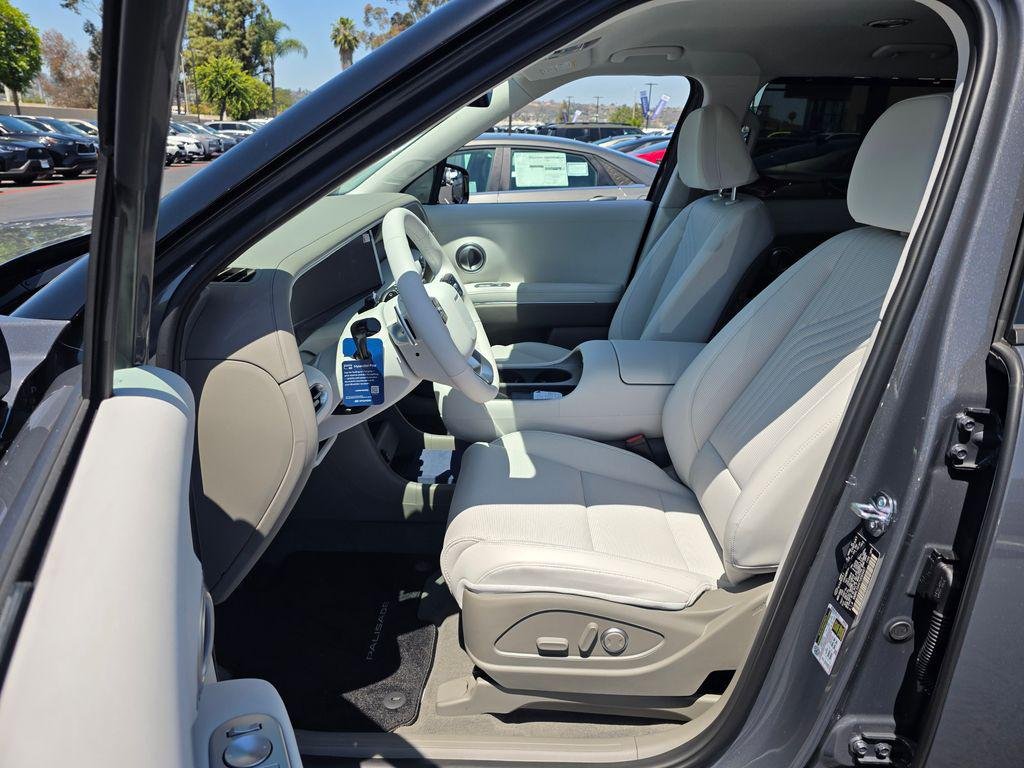 New 2026 Gray Hyundai Blue SEL 7P image 13