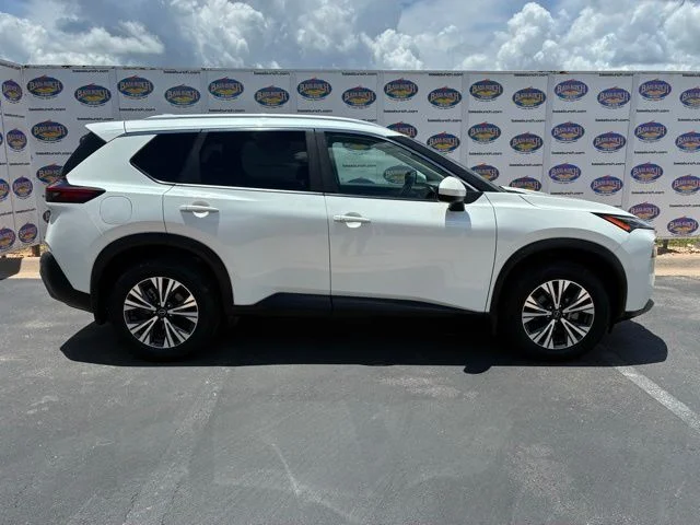 White 2023 Nissan Rogue SV FWD SUV / Crossover Front-Wheel Drive Continuously Variable Transmission