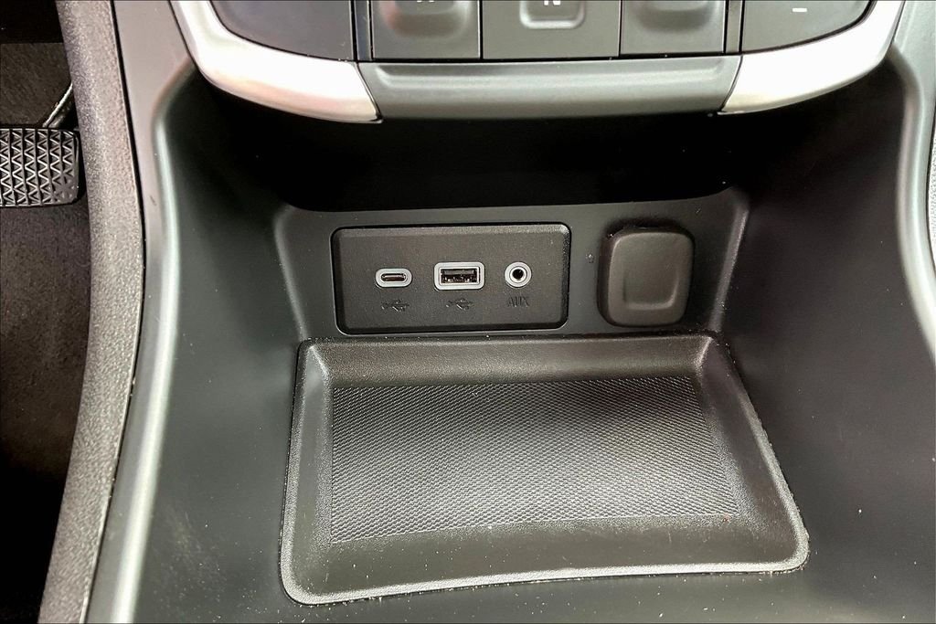 Used 2024 Silver GMC SLE image 19