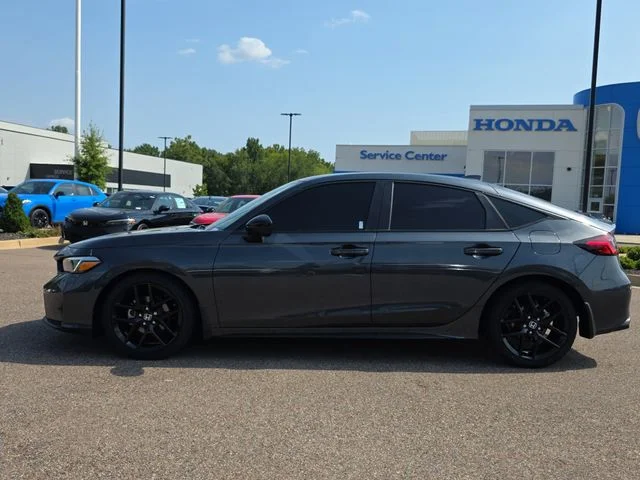 Used 2025  Honda Sport image 6
