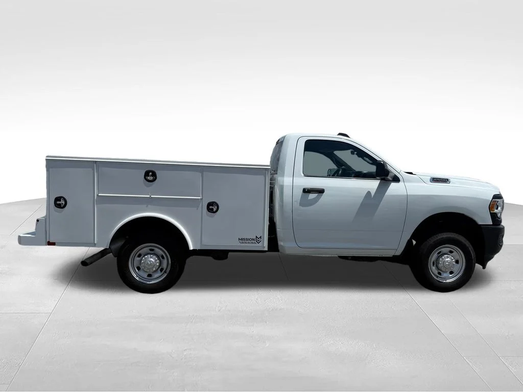 Used 2022 White Ram Tradesman image 28