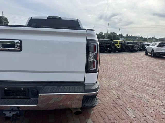 Used 2015 White Chevrolet Work Truck image 9