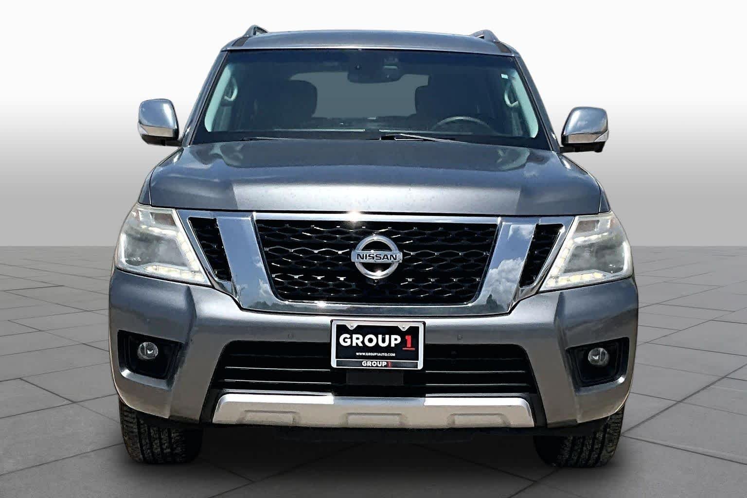 Used 2017 Gun Metallic Nissan Platinum image 4