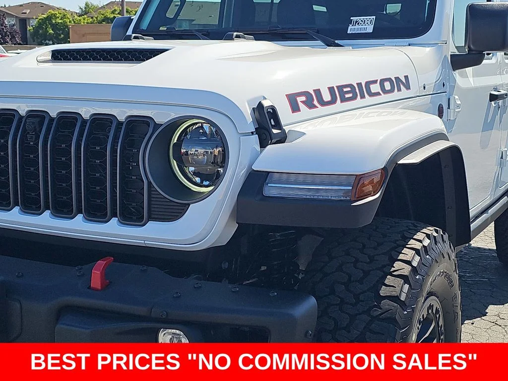 New 2026 Bright White Clear-Coat Exterior Paint Jeep Rubicon X image 32