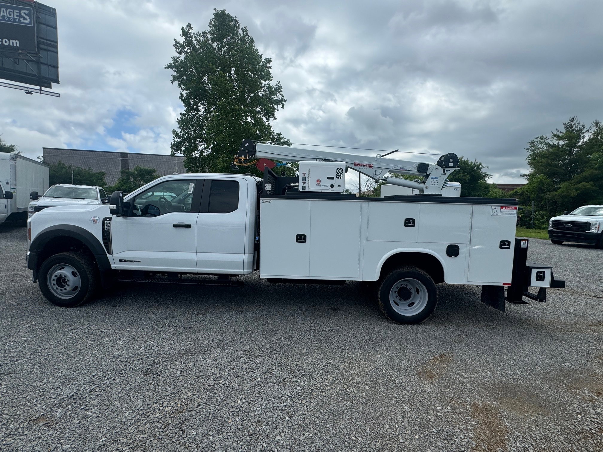 New 2026 Oxford White Ford F-550® XL image 7