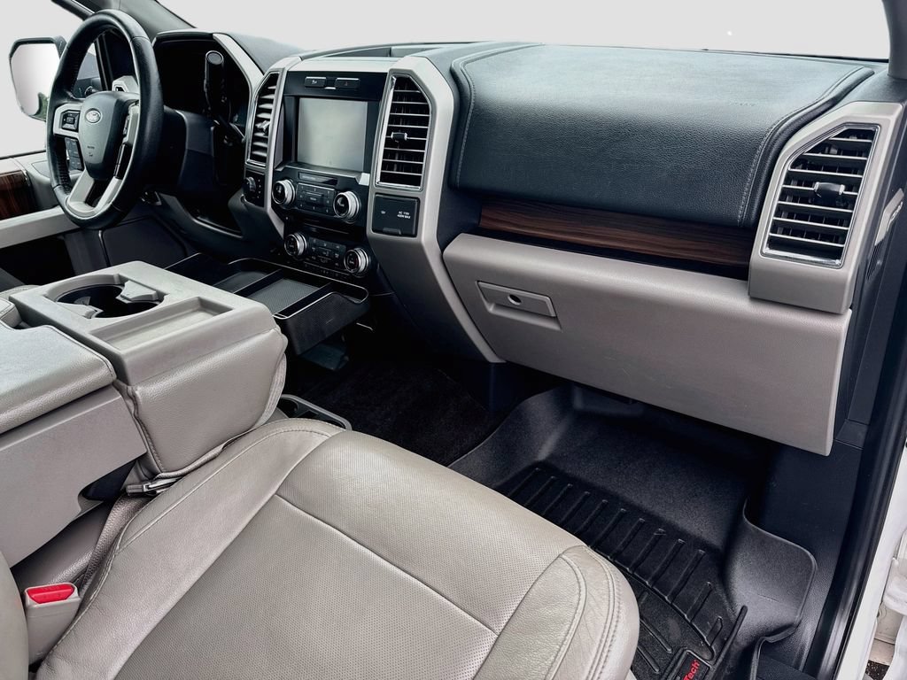 Used 2015  Ford XLT image 32