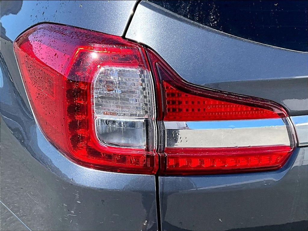 Used 2022 Magnetite Gray Metallic Subaru Limited image 33