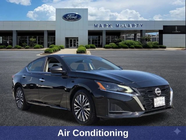 Used 2025 Black Nissan 2.5 SV image 8