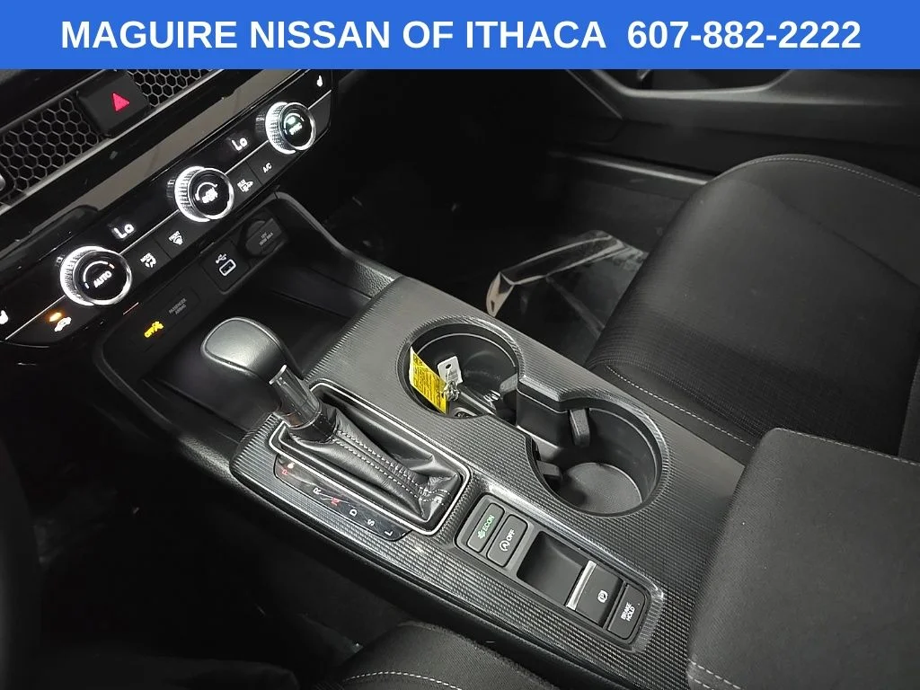 Used 2024  Honda EX image 27